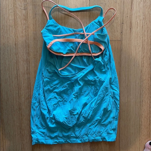 Lululemon flow top size 4 - Picture 2 of 4